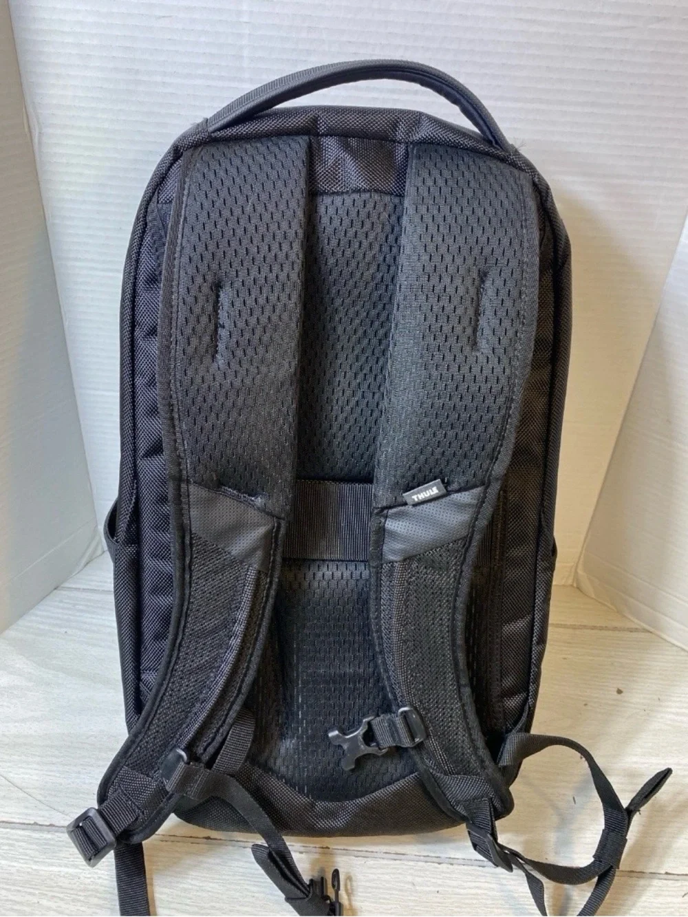 Thule Black Laptop Backpack Daypack Travel School Work Bag w/ SafeZone Storage⁠